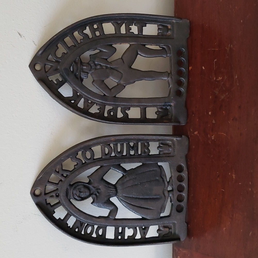 1952 Pennsylvania Dutch Iron Rests Cast Iron or Wall Decor